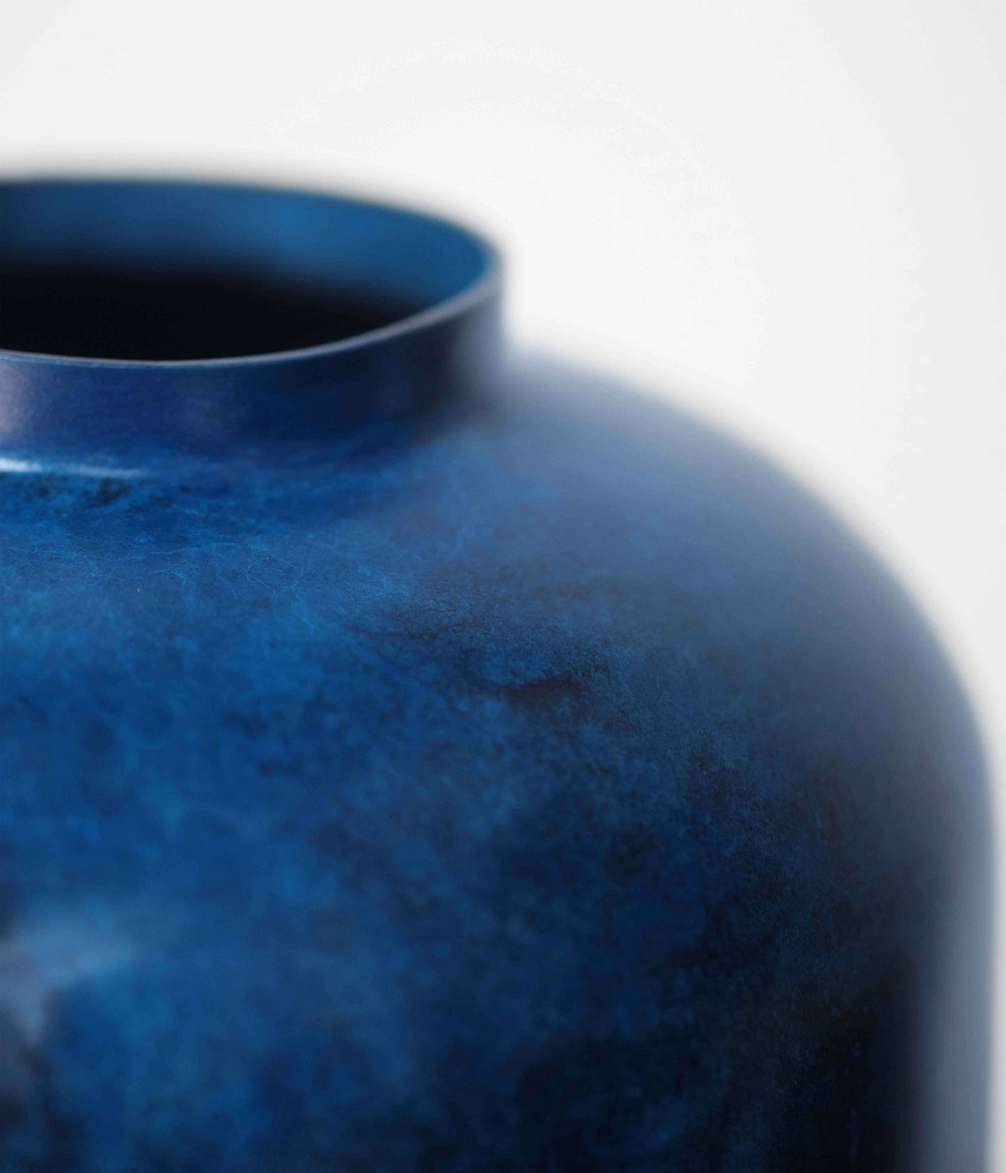 Azure Elegance Floral Vase